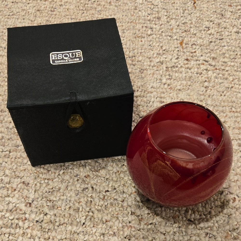 ESQUE Red & Gold Candle Globe